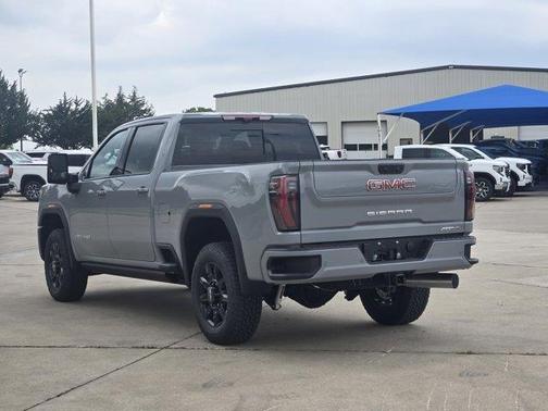 2025 GMC Sierra 2500 AT4