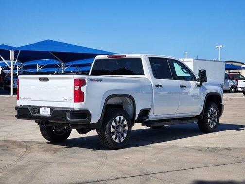 2026 Chevrolet Silverado 2500 Custom