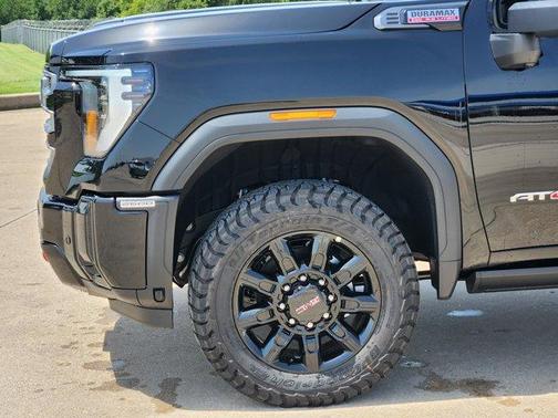 2025 GMC Sierra 2500 AT4