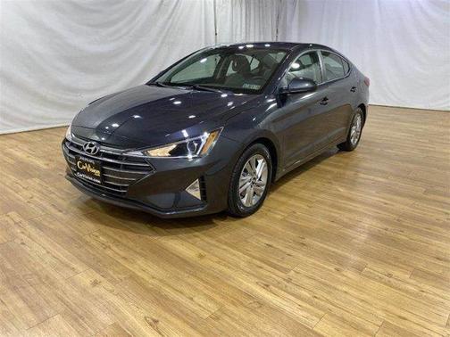 Photo 3 of 44 of 2020 Hyundai Elantra SEL
