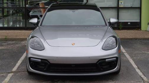2019 Porsche Panamera GTS