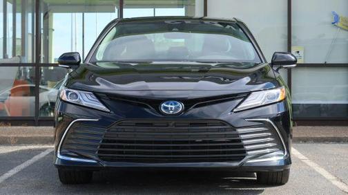 2023 Toyota Camry Hybrid XLE