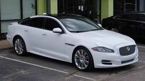2017 Jaguar XJ XJ R-Sport