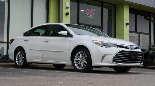 2018 Toyota Avalon Hybrid Limited