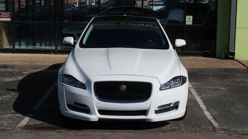 2019 Jaguar XJ XJ R-Sport