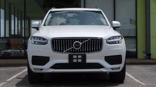 2020 Volvo XC90 T5 Momentum 7 Passenger