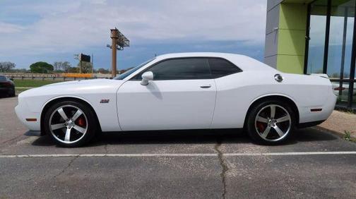 2014 Dodge Challenger SRT8