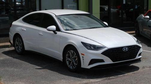 2022 Hyundai SONATA SEL