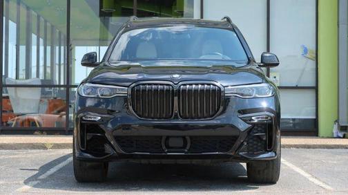 2021 BMW X7 M50i