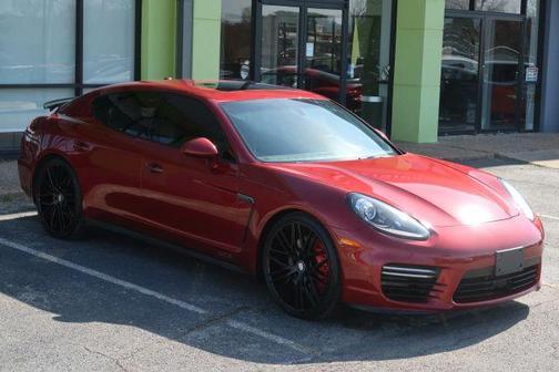 2016 Porsche Panamera GTS