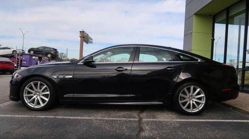 2016 Jaguar XJ XJ R-Sport