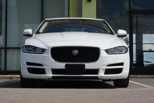 2018 Jaguar XE 25t Prestige