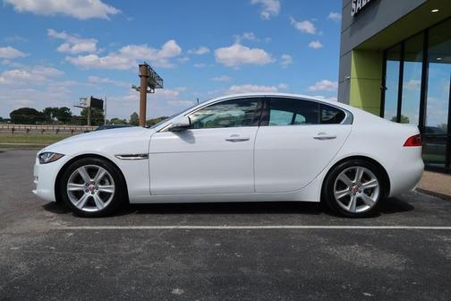 2018 Jaguar XE 25t Prestige
