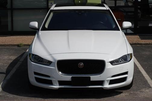 2018 Jaguar XE 25t Prestige