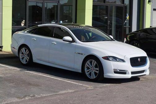 2019 Jaguar XJ XJ R-Sport