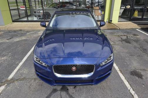 2017 Jaguar XE 35t Premium
