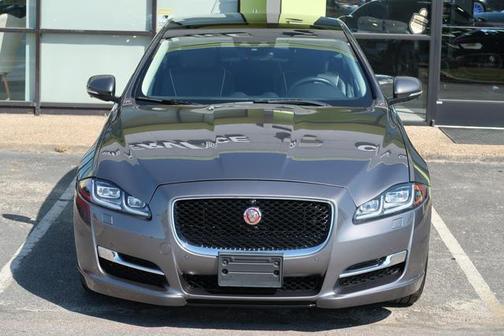 2019 Jaguar XJ XJ R-Sport