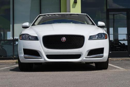 2017 Jaguar XF 35t Prestige