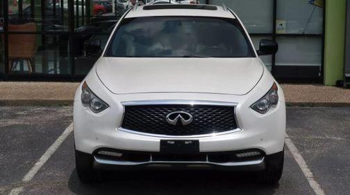 2017 INFINITI QX70 Base