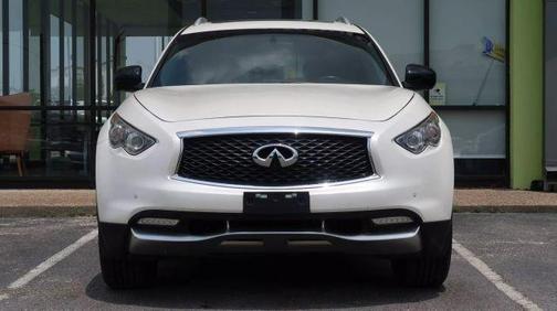 2017 INFINITI QX70 Base