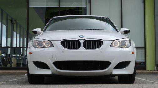 White 2008 BMW M5