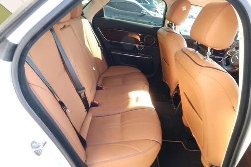 Fuji White 2019 Jaguar XJ XJ R-Sport