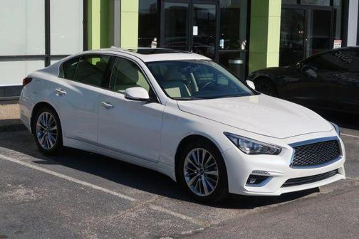 Majestic White 2018 INFINITI Q50 3.0t LUXE
