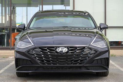 Black 2023 Hyundai SONATA Limited