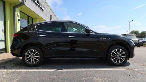 2017 Maserati Levante Base