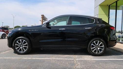 2017 Maserati Levante Base
