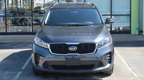 Gray 2019 Kia Sorento S