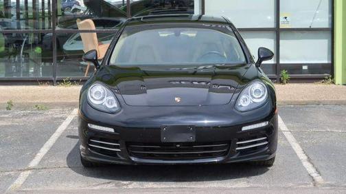 2016 Porsche Panamera 4S