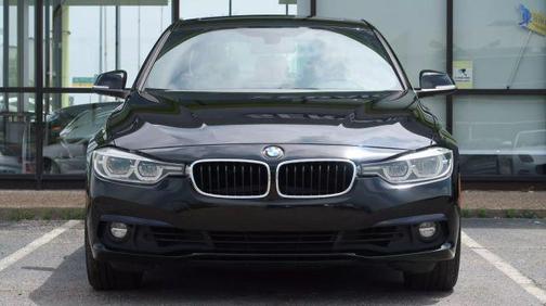 2018 BMW 330 i xDrive