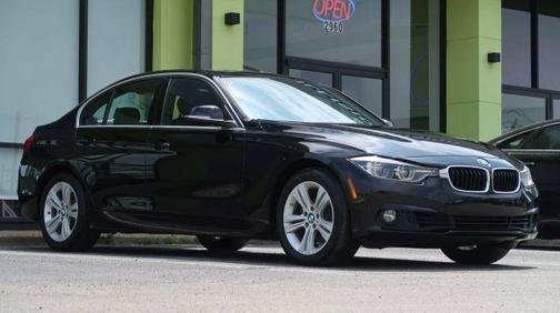 2018 BMW 330 i xDrive