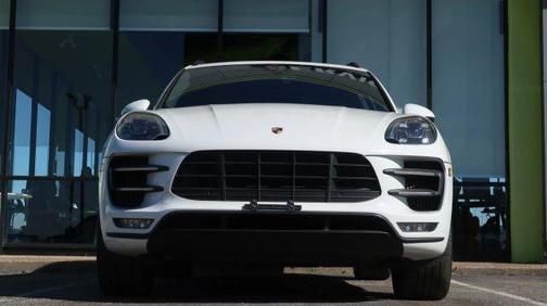 2018 Porsche Macan Turbo