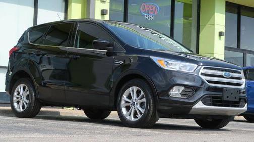 Black 2019 Ford Escape SE