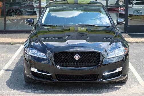 2017 Jaguar XJ XJ R-Sport