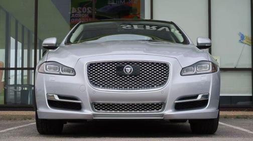 2016 Jaguar XJ XJL Portfolio
