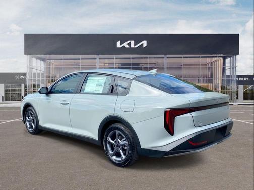 Morning Haze 2026 Kia K4 LXS