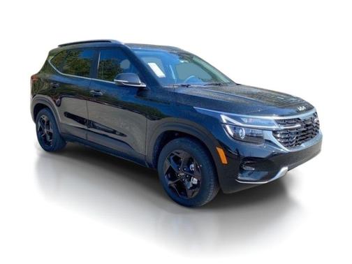 Fusion Black 2026 Kia Seltos EX