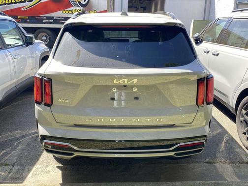 2022 Kia Sorento SX