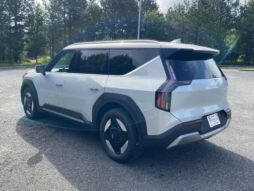 2026 Kia EV9 Wind