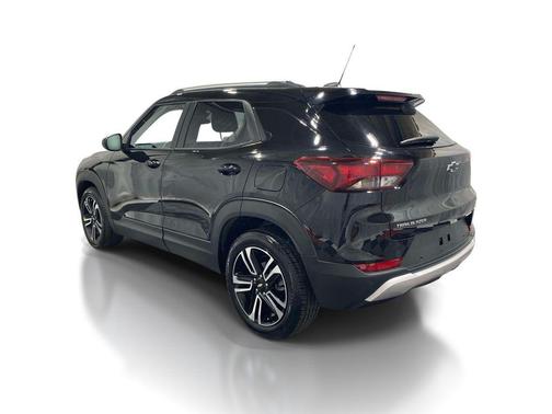 Mosaic Black Metallic 2024 Chevrolet Trailblazer LT
