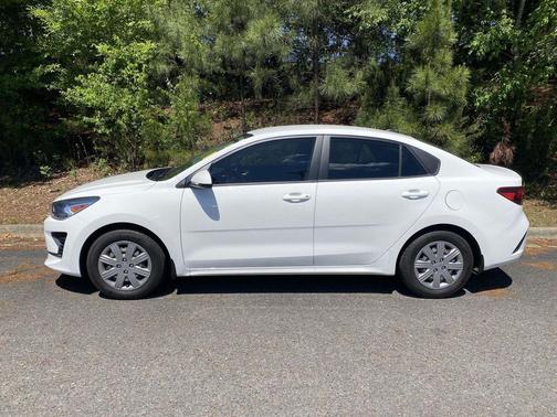 Clear White 2021 Kia Rio LX