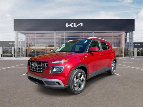 2024 Hyundai VENUE SEL