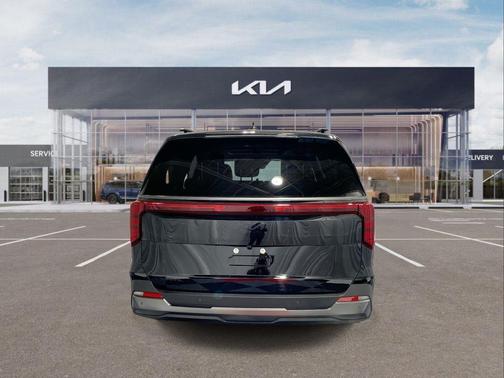 Aurora Black Pearl 2026 Kia Carnival SX