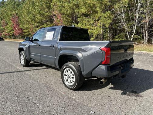 2024 Toyota Tacoma SR5