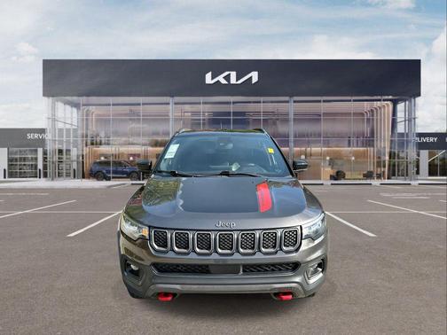 2023 Jeep Compass Trailhawk