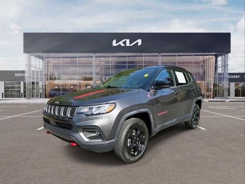 2023 Jeep Compass Trailhawk