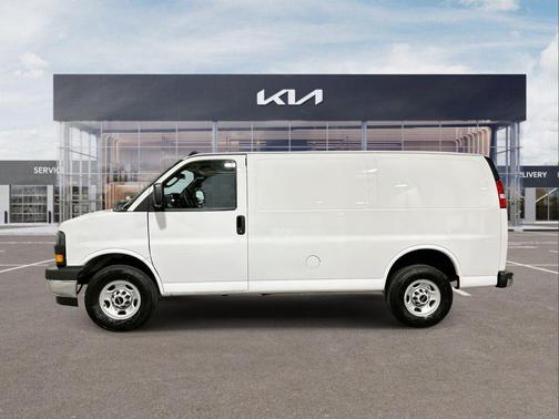 2024 GMC Savana 2500 Work Van